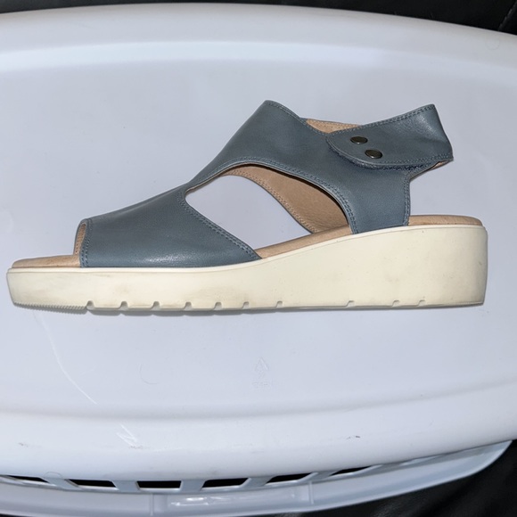 🌎Blue Platform Sandals - Picture 3 of 5